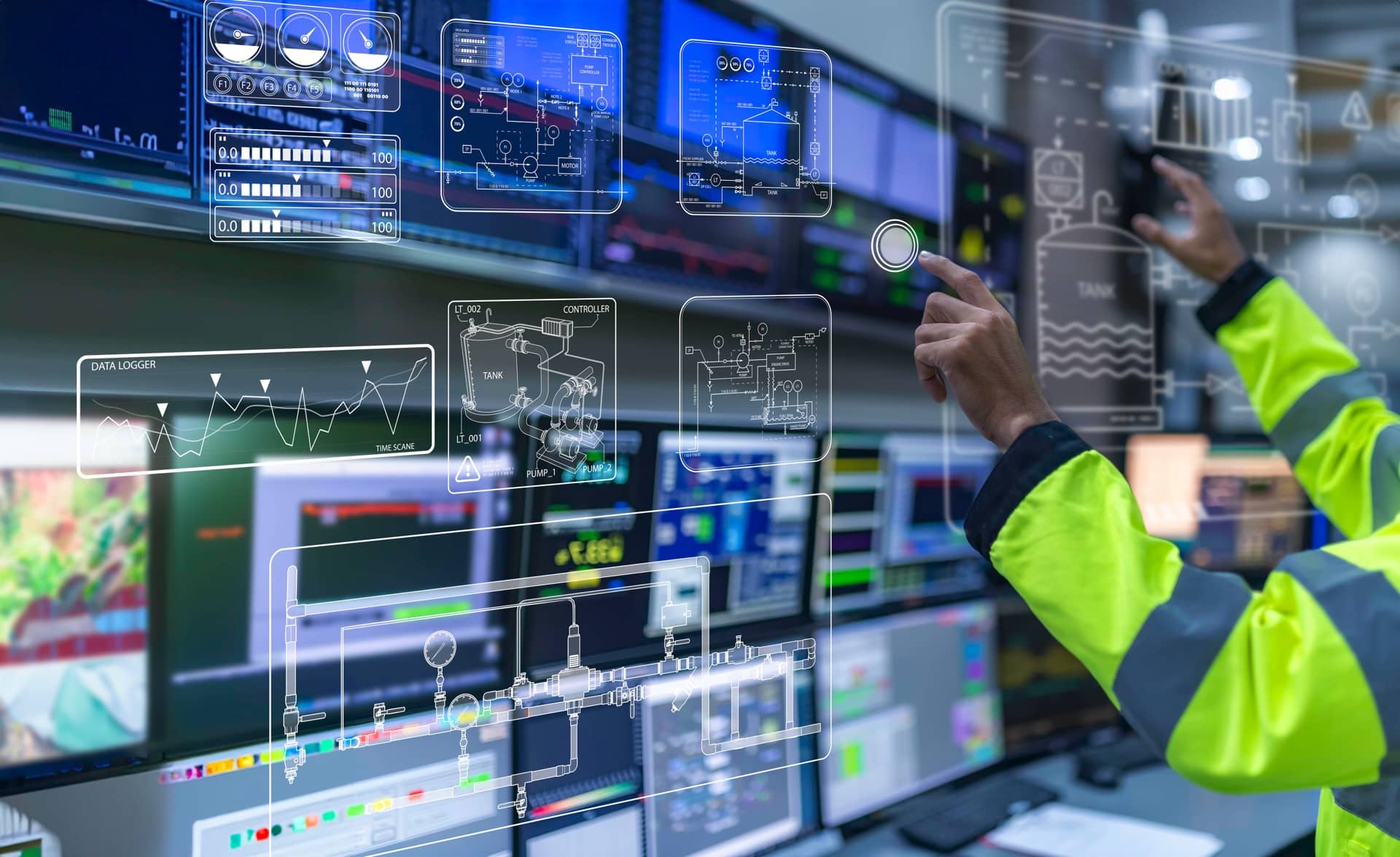 Technicien utilisant une solution de pilotage et de supervision dans un environnement industriel